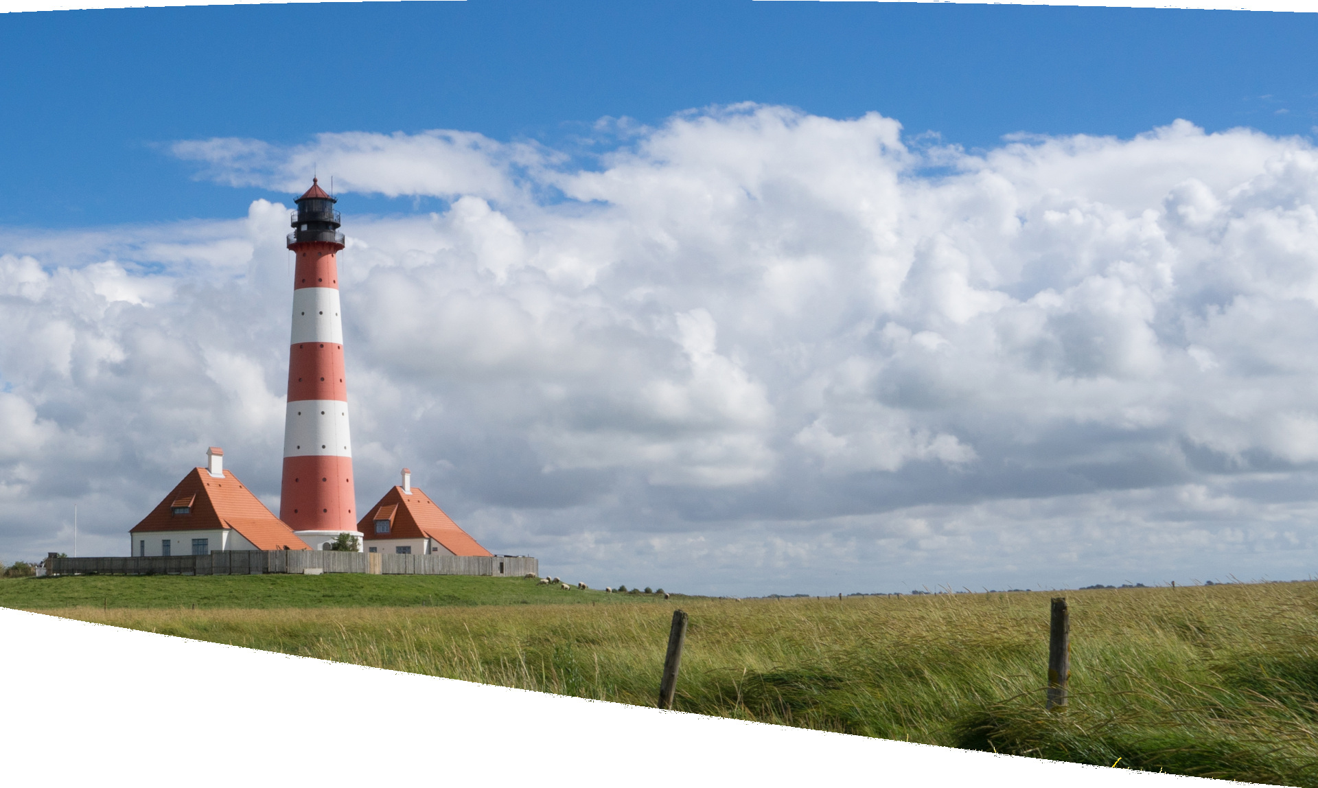 Leuchtturm im Grünen